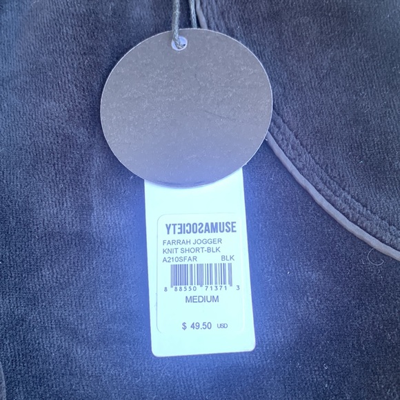 NWT Amuse Society Farrah Velour Jogger Knit Shorts - Picture 3 of 7